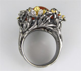 Кольцо из серебра 925 пробы с корнелианом и самоцветами. Серебро 925