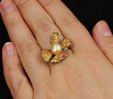 Кольцо-цветок c жемчужиной, золотистыми и оранжевыми сапфирами Серебро 925