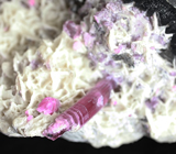 Кристаллы рубеллита и дымчатого кварца на клевландите 1933 грамм 