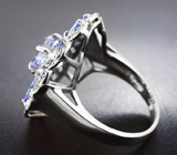 Изысканное серебряное кольцо с танзанитами Серебро 925
