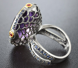 Серебряное кольцо с крупным аметистом, синими и оранжевыми сапфирами Серебро 925