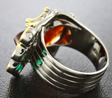Серебряное кольцо с мексиканским огненным агатом и изумрудами