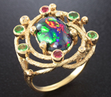 Золотое кольцо с топовым черным опалом 1,5 карата, цаворитами, рубинами и бриллиантами Золото