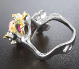Серебряное кольцо с рубинами и цаворитом