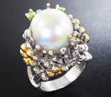Серебряное кольцо с жемчужиной и цаворитами