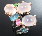 Серебряное кольцо с розовым кварцем, голубыми топазами, диопсидом, розовыми и желтыми сапфирами Серебро 925
