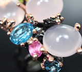 Серебряное кольцо с розовым кварцем, голубыми топазами, диопсидом, розовыми и желтыми сапфирами Серебро 925