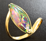 Золотое кольцо с кристаллическим черным опалом 2,65 карат Золото