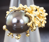 Золотое кольцо с крупной морской жемчужиной и бриллиантами Золото