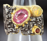 Серебряное кольцо с розовым сапфиром, кристаллическим эфиопским опалом и гранатом Серебро 925