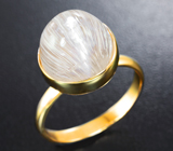 Золотое кольцо с лунным камнем с уникальными включениями и эффектом кошачьего глаза Золото
