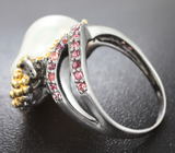 Серебряное кольцо с жемчужиной барокко, синими и красно-оранжевыми сапфирами
