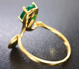 Золотое кольцо с превосходным уральским изумрудом 0,85 карата и бриллиантами Золото