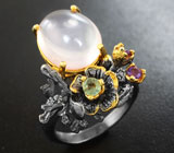 Серебряное кольцо с розовым кварцем, перидотом и аметистами Серебро 925