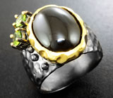 Серебряное кольцо c черной шпинелью и перидотами Серебро 925