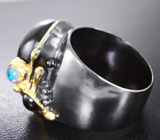Серебряное кольцо с черной шпинелью, родолитом и кристаллическим эфиопским опалом Серебро 925