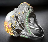 Серебряное кольцо с жемчужиной барокко 38,19 карата, родолитами и цаворитами Серебро 925