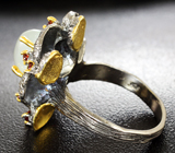 Эффектное серебряное кольцо с лунным камнем и родолитами Серебро 925