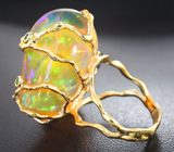 Золотое кольцо с невероятным кристаллическимм эфиопским опалом 43,97 карата, цаворитами и бриллиантами Золото