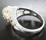 Серебряное кольцо с кристаллическим эфиопским опалом и аметистами Серебро 925