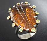 Серебряное кольцо с резным цитрином 33,62 карата и цаворитами