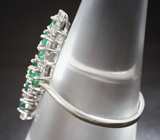 Великолепное серебряное кольцо с изумрудами