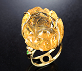 Массивное золотое кольцо с резным медовым цитрином 48,56 карата, цаворитами и бриллиантами Золото