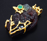 Золотой кулон с резным полихромным турмалином 57,37 карата, изумрудом и бриллиантами Золото
