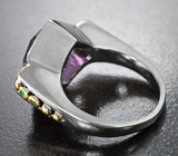 Серебряное кольцо с аметистом лазерной огранки 9,92 карата и цаворитами гранатами Серебро 925