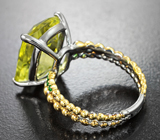 Серебряное кольцо с лимонным цитрином лазерной огранки 10,42 карата и цаворитами Серебро 925