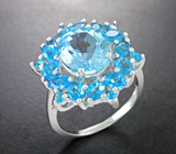 Роскошное серебряное кольцо с голубым топазом и «неоновыми» апатитами Серебро 925
