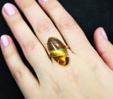 Золотое кольцо с крупным золотистым тигровым глазом 22,73 карата Золото