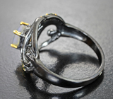 Серебряное кольцо с ограненным эфиопским опалом и диопсидами Серебро 925