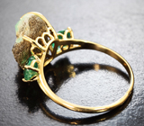 Золотое кольцо с красивым кристаллом 5,78 карата и насыщенными ограненными уральскими изумрудами Золото