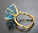 Золотое кольцо с крупным голубым топазом лазерной огранки 19,12 карата Золото