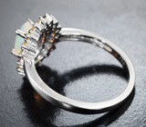 Серебряное кольцо с ограненным эфиопским опалом и разноцветными сапфирами бриллиантовой огранки Серебро 925