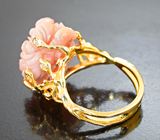 Золотое кольцо с красивейшим резным solid кораллом 12,55 карата и бриллиантами Золото