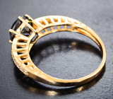 Объемное золотое кольцо с черным и бесцветными бриллиантами 1,99 карата Золото