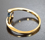 Золотое кольцо c ярко-синей шпинелью 0,52 карата Золото