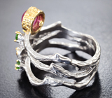 Серебряное кольцо с рубином и диопсидами Серебро 925