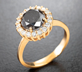 Золотое кольцо с черным 1,5 карата и бесцветными бриллиантами