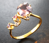 Золотое кольцо с редким полихромным сапфиром со сменой цвета 1,72 карата