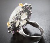 Серебряное кольцо с крупным лунным камнем 19,72 карата и аметистами