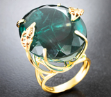 Массивное золотое кольцо с крупным насыщенным "неоновым" зеленым флюоритом 69,43 карата