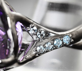 Серебряное кольцо с крупным аметистом 19,77 карата и голубыми топазами