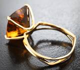 Золотое кольцо с цитрином мадейра авторской огранки 7,71 карата