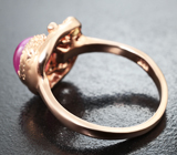 Серебряное кольцо с корундом 2,16 карата и перидотом