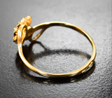 Золотое кольцо с «неоновым» уральским изумрудом высокой чистоты 0,15 карата