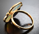 Золотое кольцо с разноцветными опалами авторской огранки 3,9 карата, сапфирами и цаворитом
