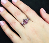 Золотое кольцо с крупными пурпурно-розовыми шпинелями 4,48 карата